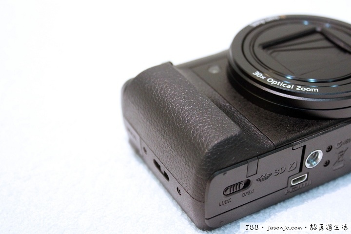 Sony Cyber-shot DSC-HX60V 30倍光學變焦隨身機開箱 Sony Cyber-shot DSC-HX60V 30倍光學變焦隨身機開箱