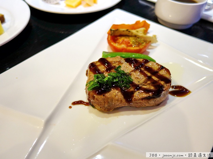 年終家族聚餐在小紅蕃薯Yammy Cafe | 台北市中山區 年終家族聚餐在小紅蕃薯Yammy Cafe | 台北市中山區