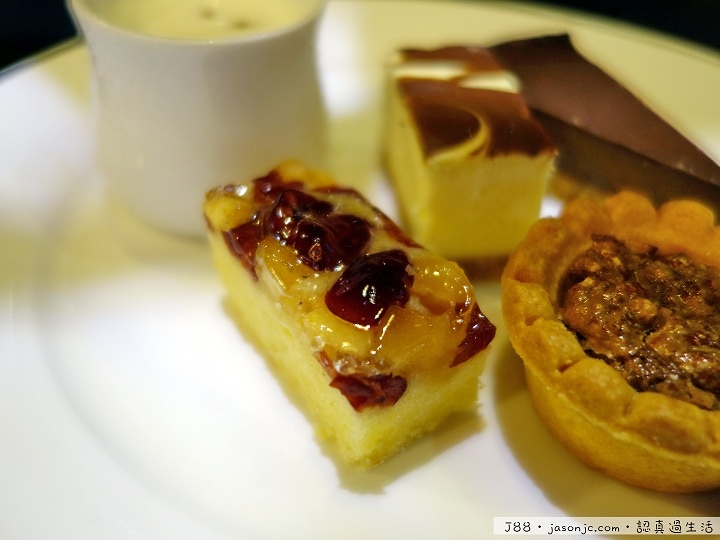年終家族聚餐在小紅蕃薯Yammy Cafe | 台北市中山區 年終家族聚餐在小紅蕃薯Yammy Cafe | 台北市中山區