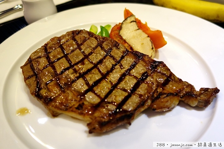 年終家族聚餐在小紅蕃薯Yammy Cafe | 台北市中山區 年終家族聚餐在小紅蕃薯Yammy Cafe | 台北市中山區