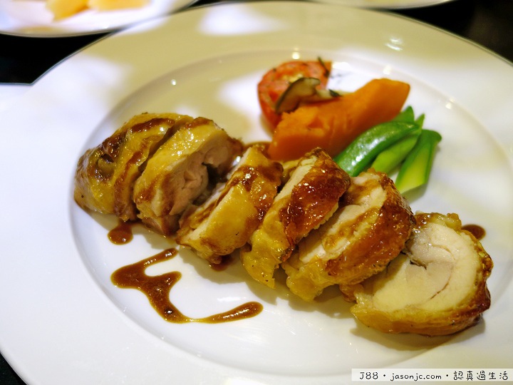 年終家族聚餐在小紅蕃薯Yammy Cafe | 台北市中山區 年終家族聚餐在小紅蕃薯Yammy Cafe | 台北市中山區
