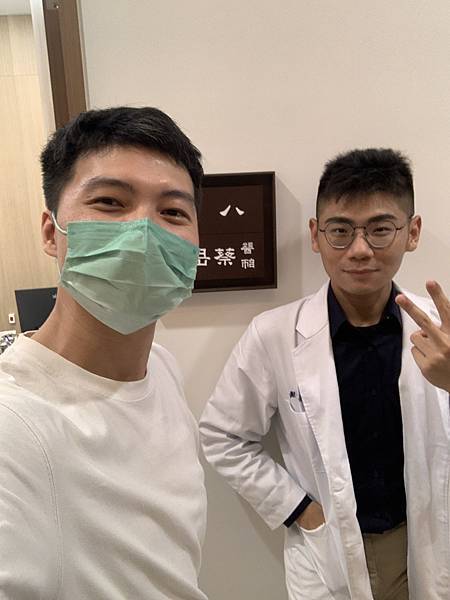 針灸推薦翰醫堂公益中醫診所！初體驗蔡岳騰中醫師針傷科療程 膝