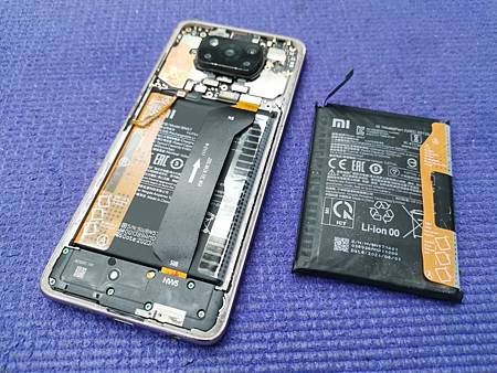 小米POCO X3 PRO電池膨脹維修