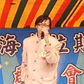 勝泓(弘家)-演唱中2.jpg