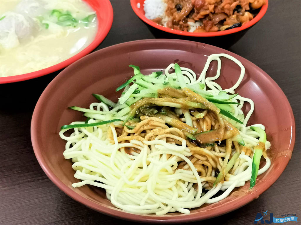 [食記] 桃園 洪記涼麵 老市區的人氣涼麵店 