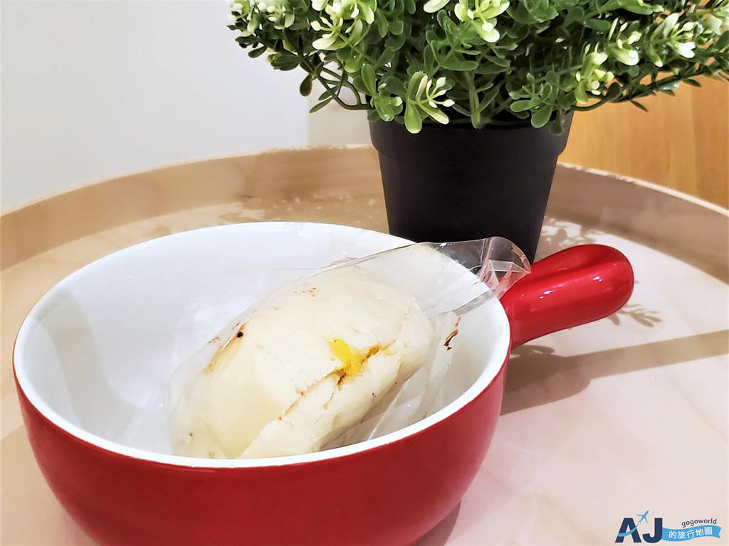 [食記] 東港 阿鴻豆漿碳烤饅頭 煉乳饅頭