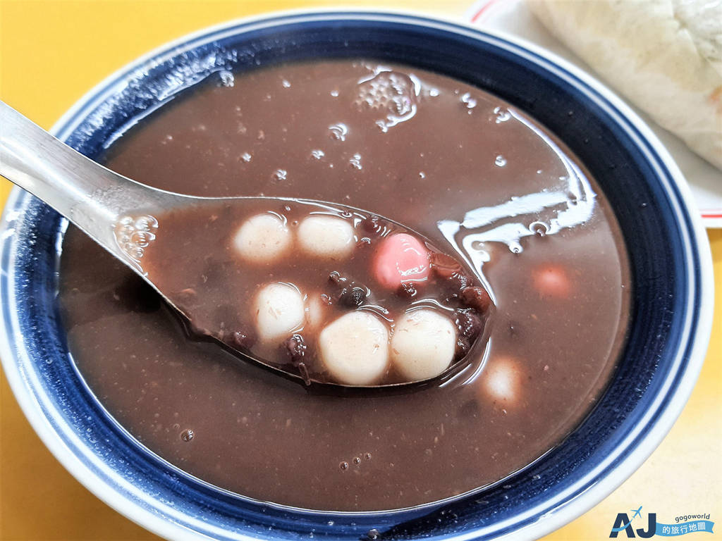 [食記] 桃園 阿和潤餅城 大廟旁的傳統老店 