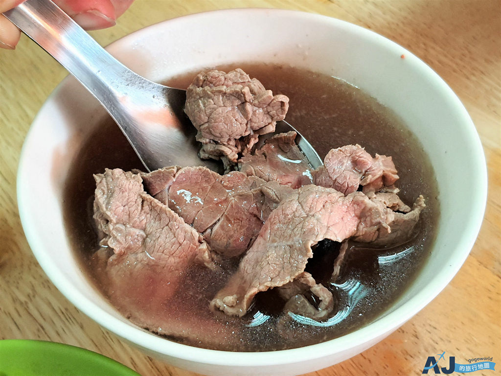 [食記] 台南 西羅殿牛肉湯 清甜湯頭&肉燥飯
