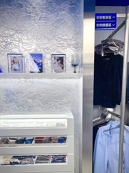 跟先生一起帶貓咪和肚子裡的人類寶寶拍全家福 HOLO+FA 跟先生一起帶貓咪和肚子裡的人類寶寶拍全家福 HOLO+FA