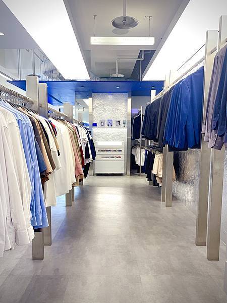 跟先生一起帶貓咪和肚子裡的人類寶寶拍全家福 HOLO+FA 跟先生一起帶貓咪和肚子裡的人類寶寶拍全家福 HOLO+FA