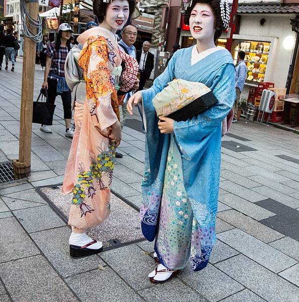 0517_9淺草雷門寺_016_巧遇藝妓