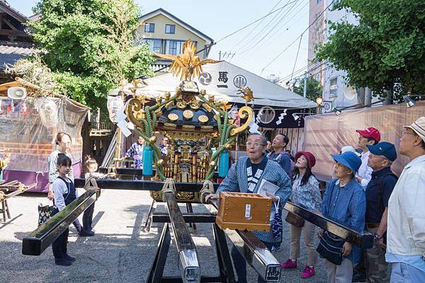 0517_3淺草雷門寺_128_祭典神轎