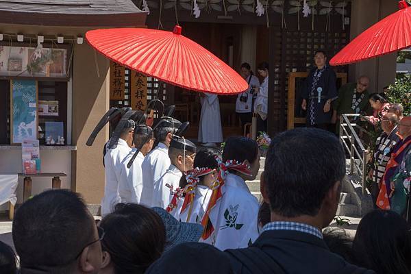 0517_3淺草雷門寺_119_祭典_神職及巫女