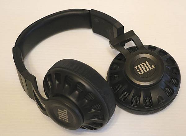 JBL S700 (4) s