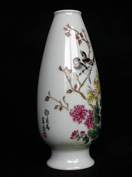 C577鄧肖禹(1900-2000)畫粉彩花鳥圖玉米瓶2.JPG