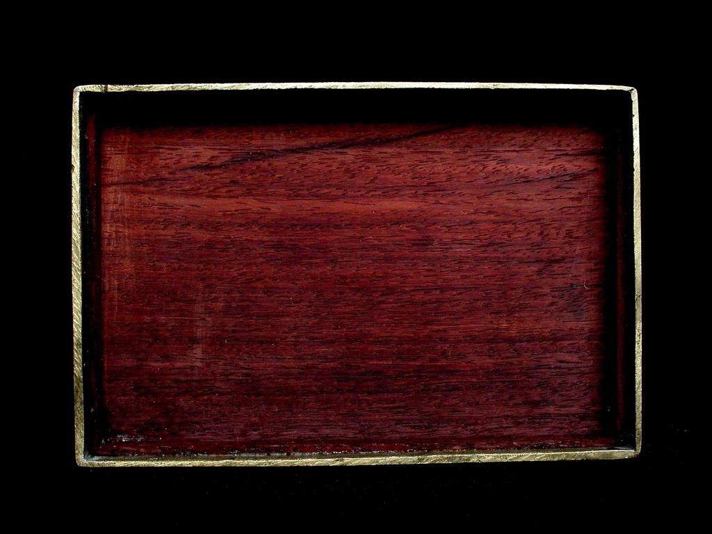 BR247天津居留民團及天津共益會款銅雕龍紋內襯木長方盒10.JPG
