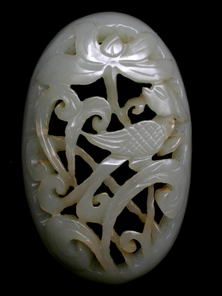 J435清白玉鏤雕牡丹綬帶鳥紋嵌飾1.JPG