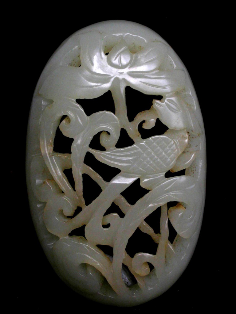 J435清白玉鏤雕牡丹綬帶鳥紋嵌飾2.JPG