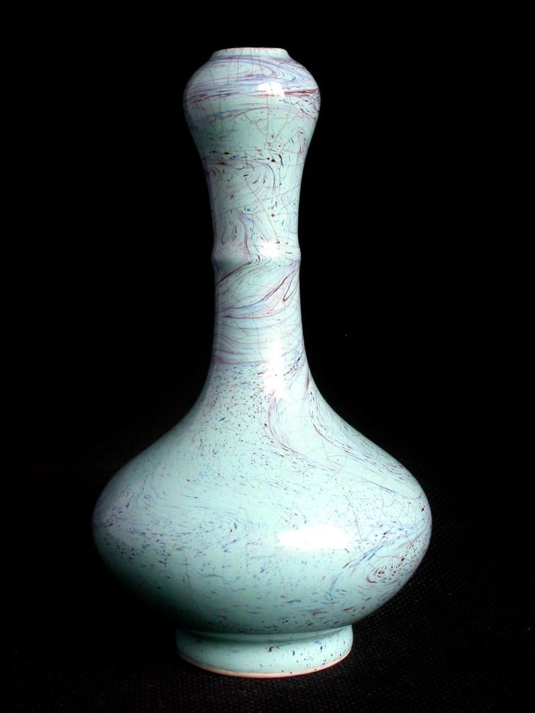 C959雍正年製款松石綠地絞紅藍釉蒜頭瓶4.jpg