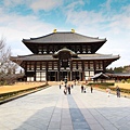 奈良東大寺。世界上最大的木結構建築和世界遺產shutterstock_130055684.jpg