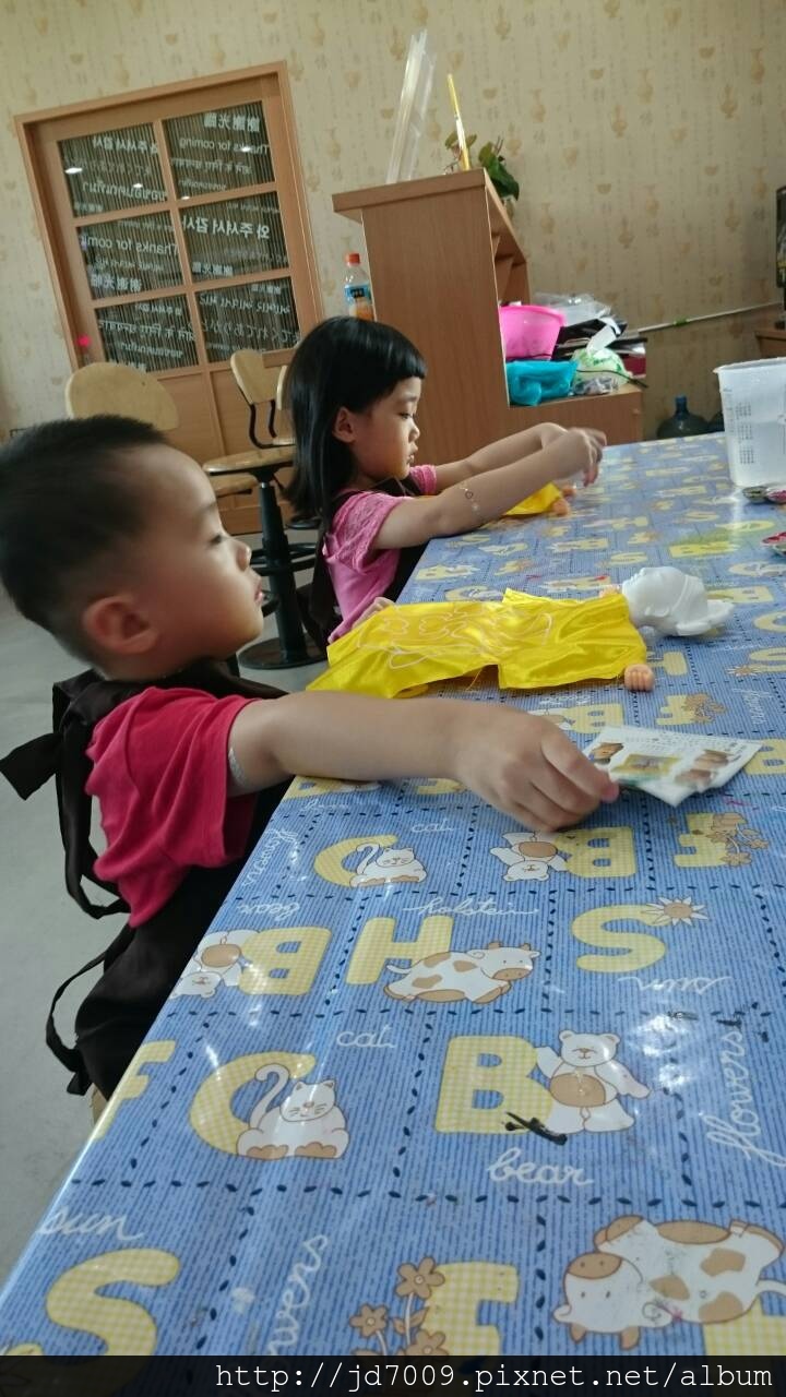 12052.jpg