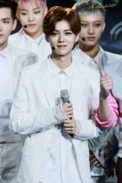 LUHAN-24.jpg