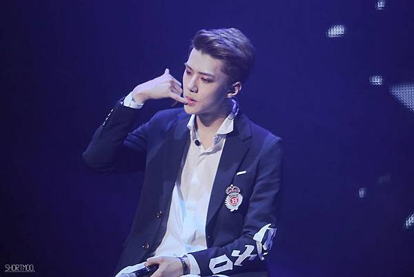 SEHUN-94.jpg