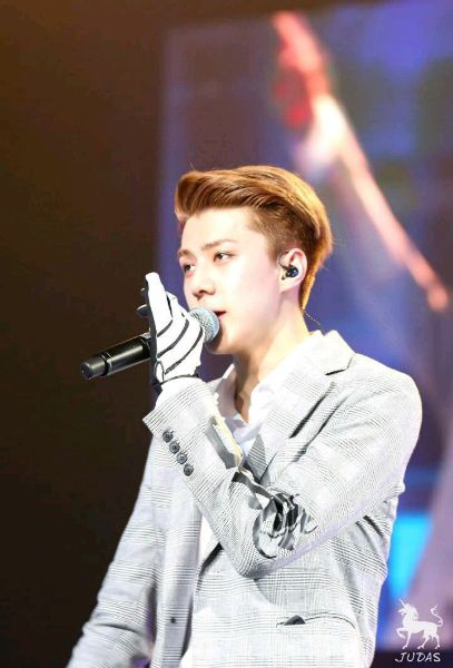 SEHUN-25.jpg