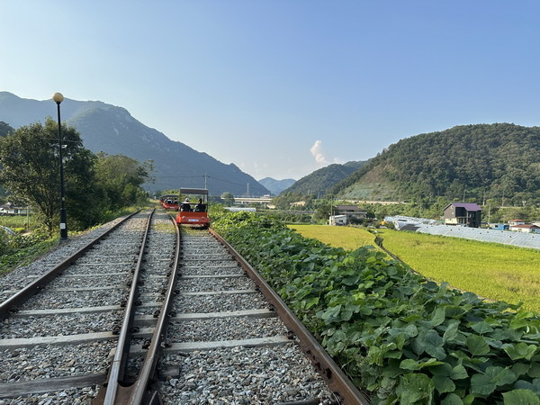 【旅遊】韓國首爾自由行 江村鐵道自行車如加長版苗栗鐵道自行車