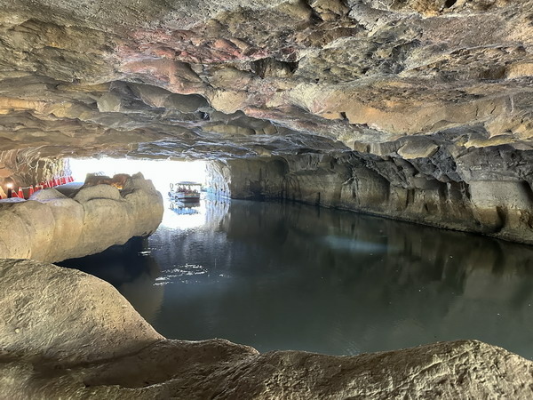 【旅遊】冬山河生態綠舟 人工河道的神祕洞窟成為宜蘭新亮點 2