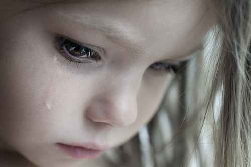 girl,heart,sad,tears,children,crying-fb2fece012f4e3a51fc8ef275afdb5c2_h.jpg