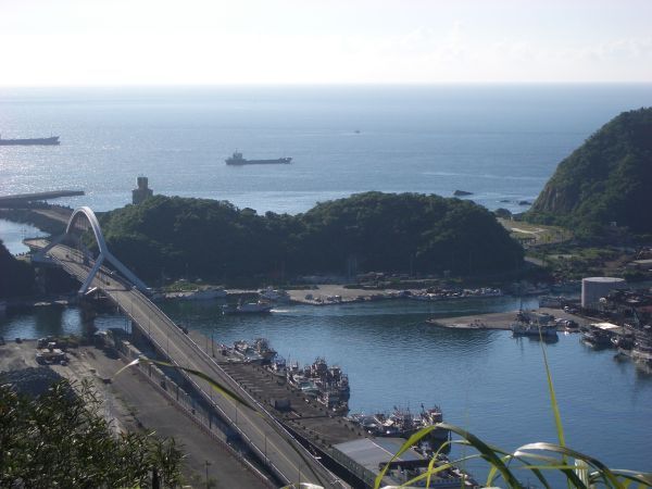 南方澳漁港和跨海大橋