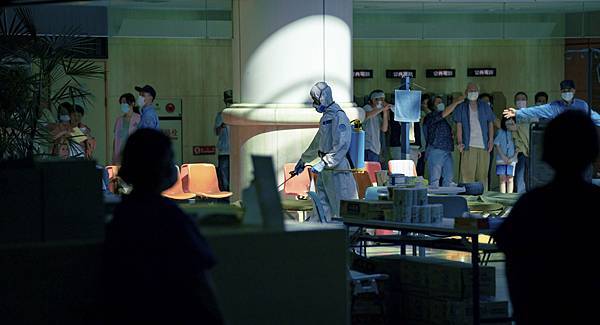 [影評] 疫起 改編還原SARS疫情事件,疫情下的人性考