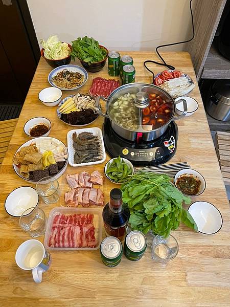 [開箱折疊收納餐桌] RICHOME實木收納餐桌椅組,折疊