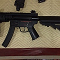 MP5K改M4海豹後托