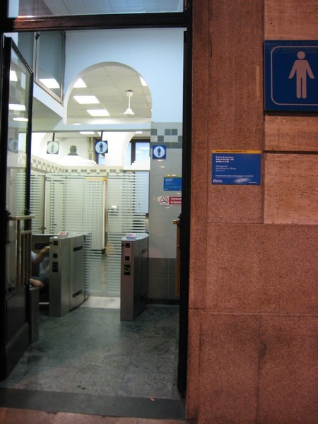 車站廁所