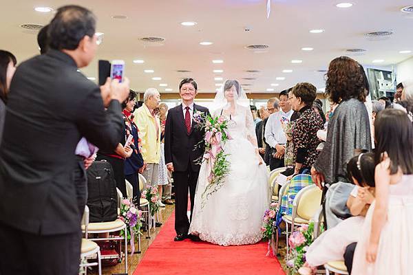 台北婚禮攝影 婚禮紀錄 南京東路禮拜堂證婚-18.jpg