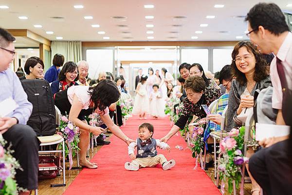 台北婚禮攝影 婚禮紀錄 南京東路禮拜堂證婚-14.jpg