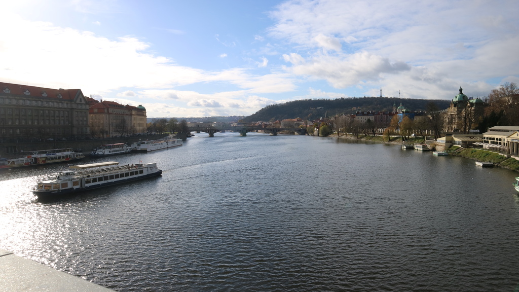 20171119 (69) Vltava river [布拉格(Prague)]..JPG