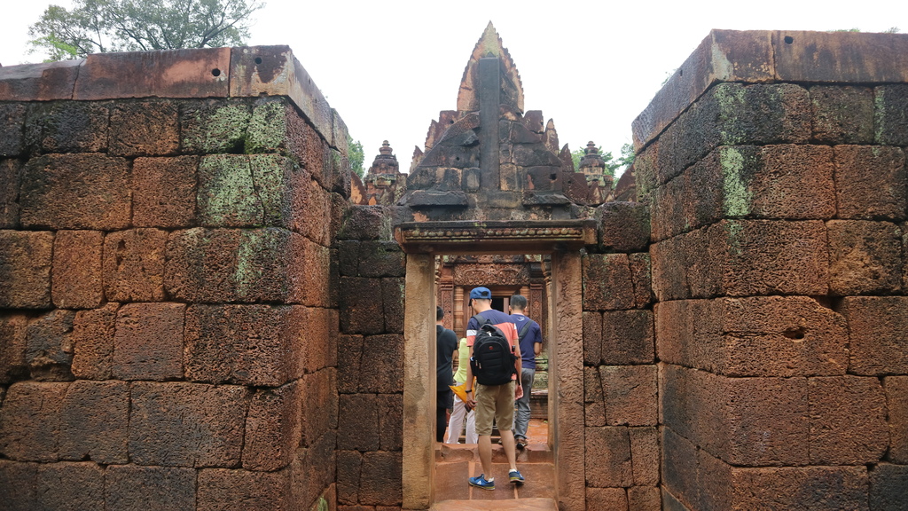 20180912 (24) 女神寺 [女皇宮or班蒂斯蕾 (Banteay Srei)].JPG