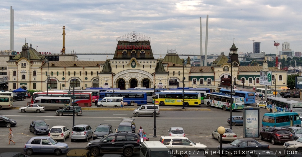 [照片3] Vladivorstok火車站主建築.jpg