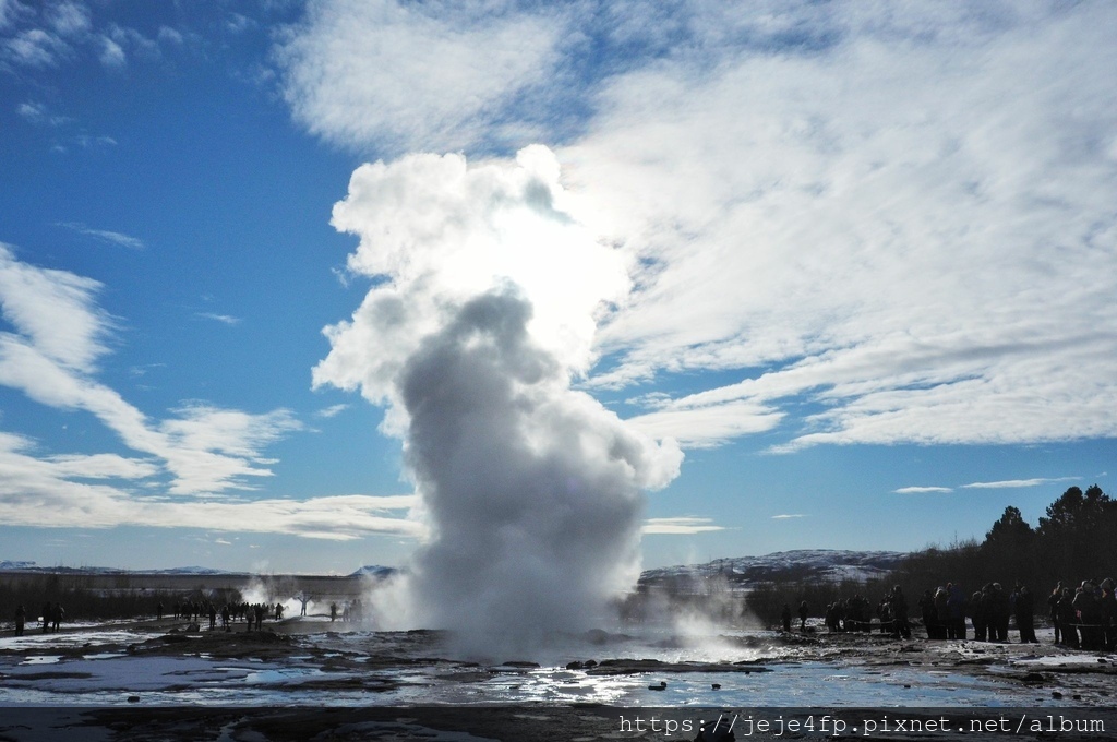 冰岛南部Haukadalur山谷地热区  盖歇尔、史托克間歇泉(geyser).jpg