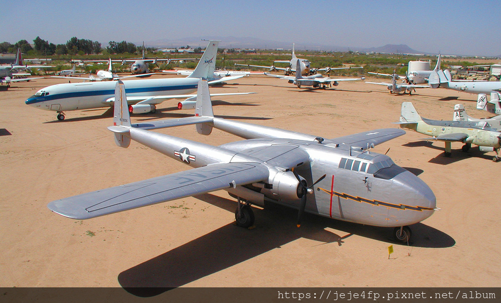 [照片48] Fairchild C-82A貨運機.jpg