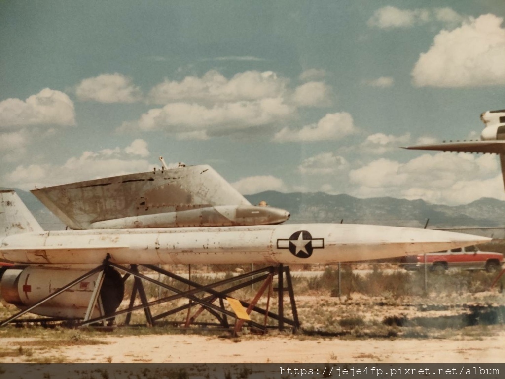 [照片50] 獵犬核彈頭巡航導彈 (AGM-28 Hound Dog Nuclear Cruise Missile).jpg