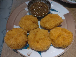 【基隆美食】泰味豐，好入口的泰式料理！打拋肉下飯、月亮蝦餅必