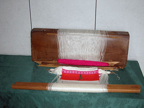 泰雅族傳統織布機具