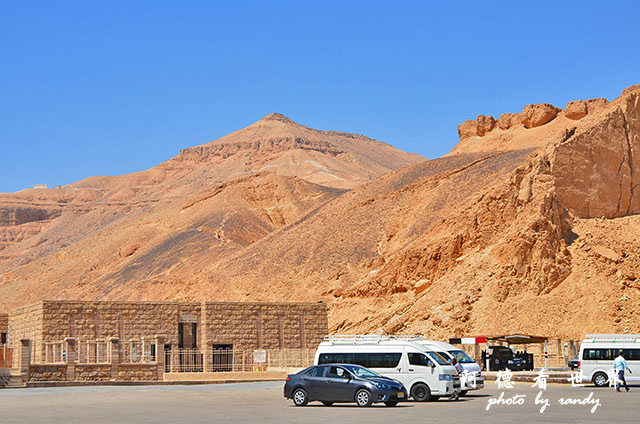 Luxor1D7000 025.JPG Luxor1D7000 025.JPG