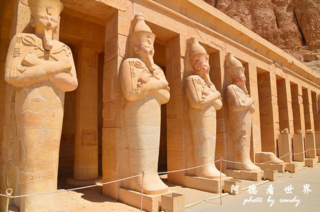 Luxor1D7000 050.JPG Luxor1D7000 050.JPG