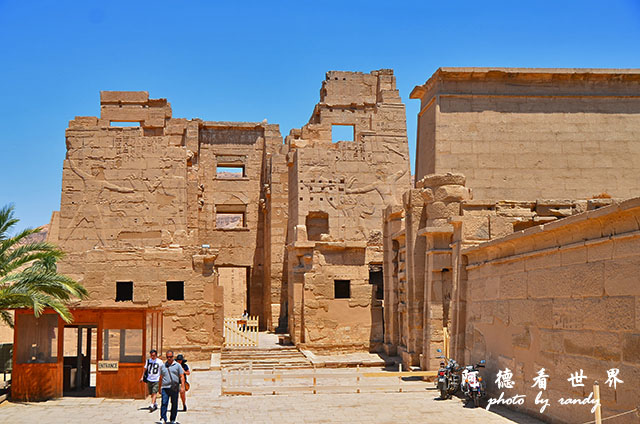 Luxor1D7000 088.JPG Luxor1D7000 088.JPG