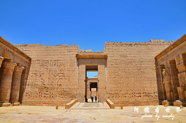 Luxor1D7000 113.JPG Luxor1D7000 113.JPG